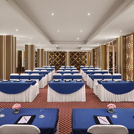 Deventure Sarovar Portico Patel Nagar นิวเดลี ภายนอก รูปภาพ