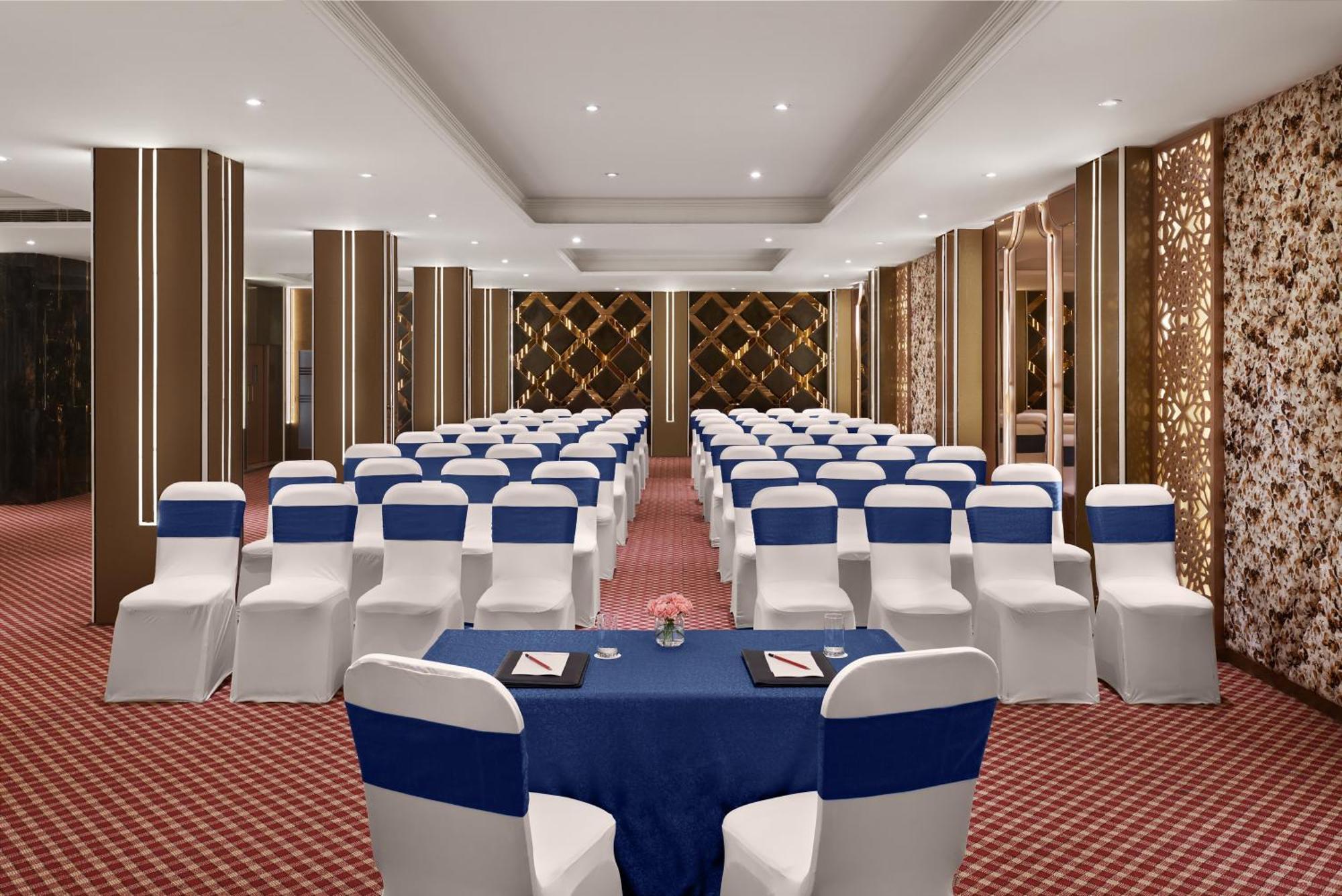 Deventure Sarovar Portico Patel Nagar นิวเดลี ภายนอก รูปภาพ