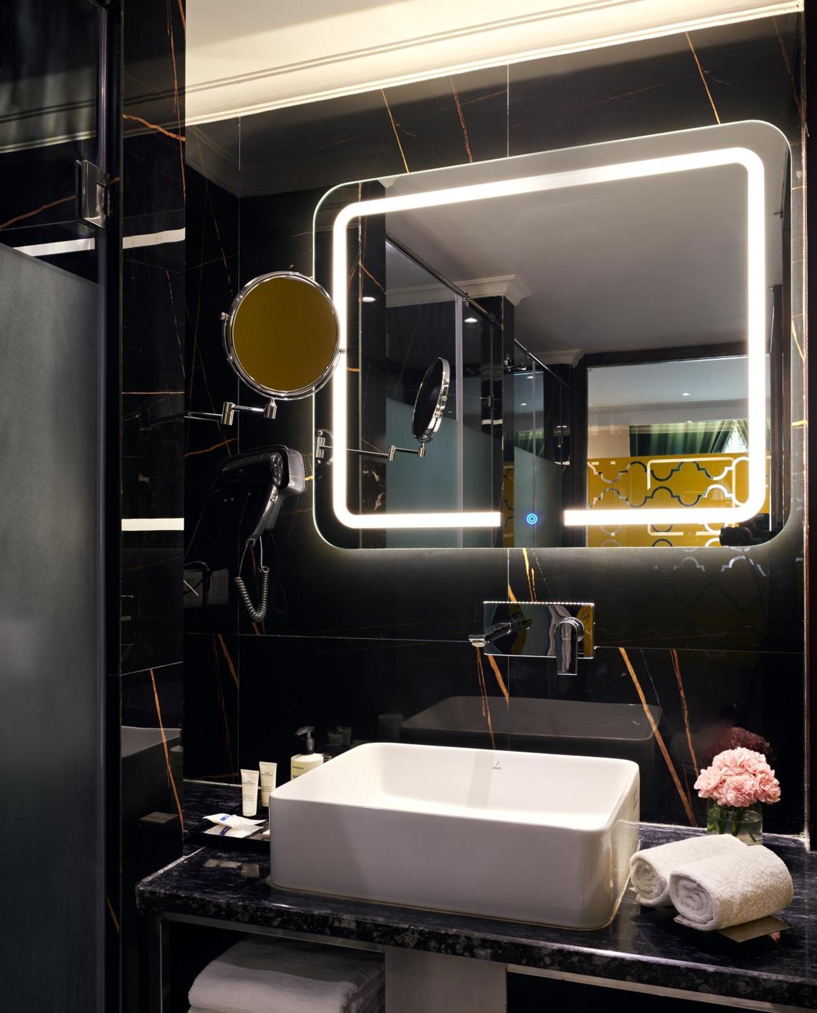Deventure Sarovar Portico Patel Nagar นิวเดลี ภายนอก รูปภาพ