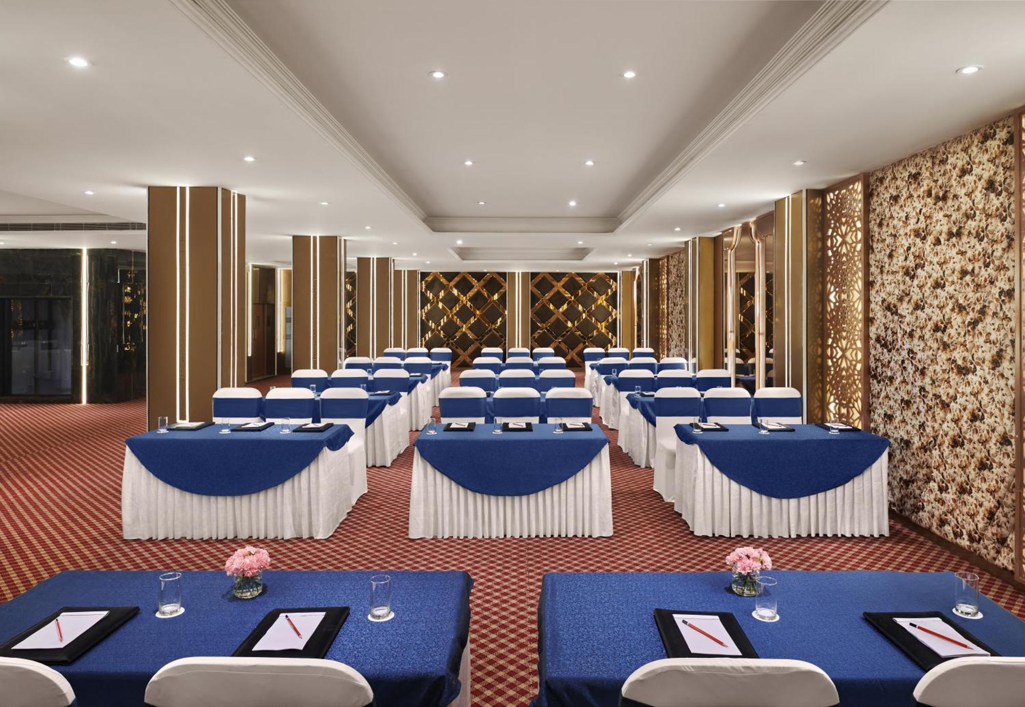 Deventure Sarovar Portico Patel Nagar นิวเดลี ภายนอก รูปภาพ