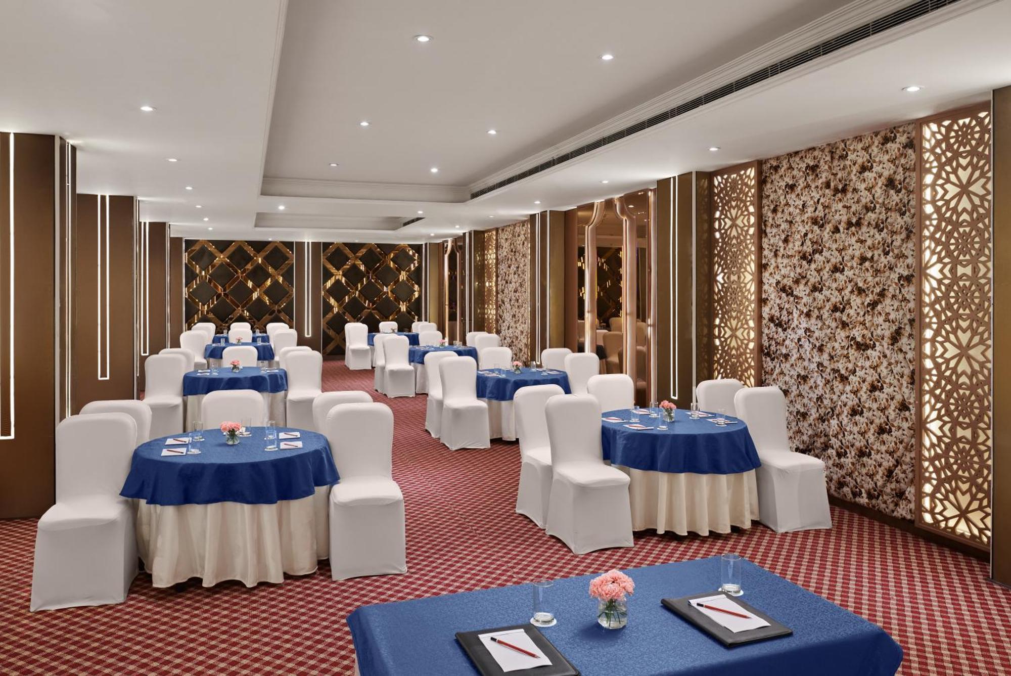 Deventure Sarovar Portico Patel Nagar นิวเดลี ภายนอก รูปภาพ